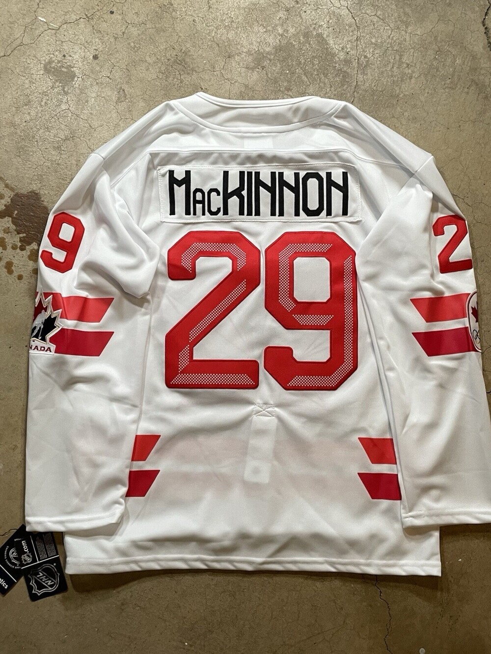 Nathan Mackinnon Team Canada 2026 Olympic White Jersey Mens Size L NEW